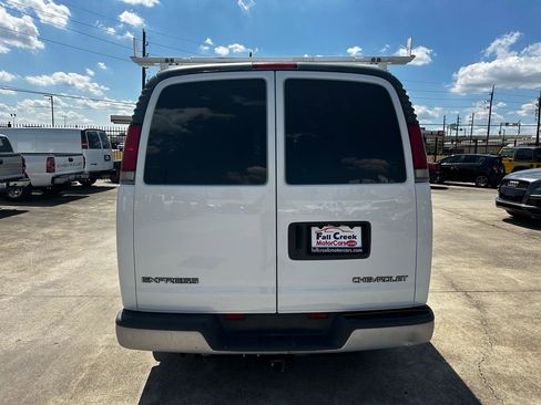Used 2001 Chevrolet Express 1500 RWD image 4