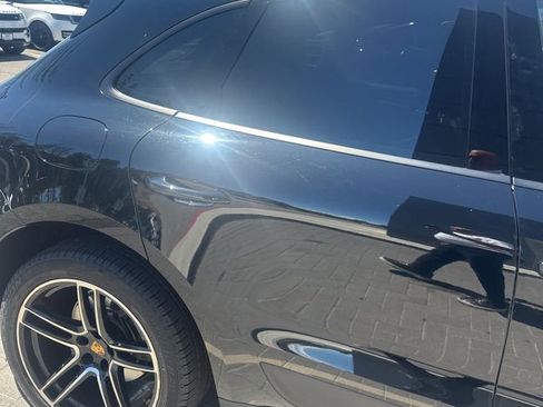 Used 2021 Porsche Macan image 9