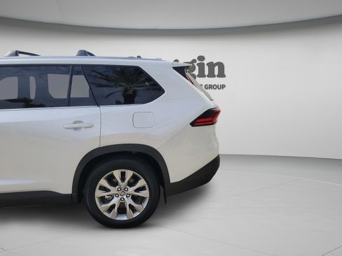 Used 2026 Toyota Grand Highlander AWD Hybrid image 30