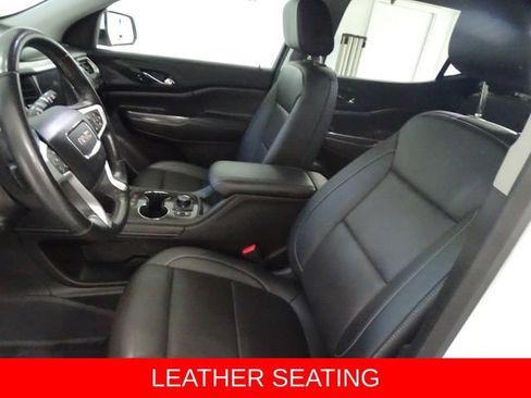 Used 2023 GMC Acadia SLT w/ Preferred Package AWD/4WD image 2