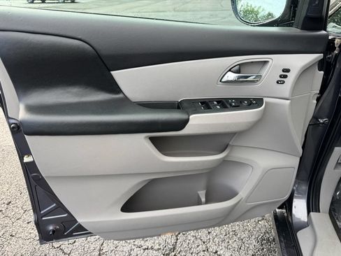 Used 2016 Honda Odyssey Touring image 13