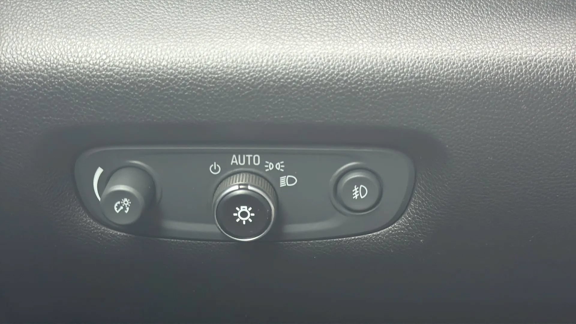 Used 2019 Chevrolet Traverse LT AWD/4WD image 15