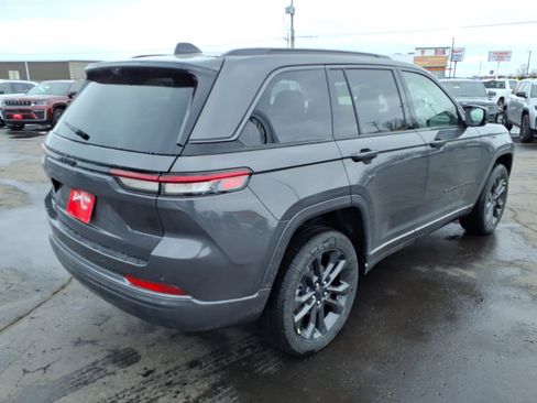 New 2026 Jeep Grand Cherokee Limited Reserve image 2