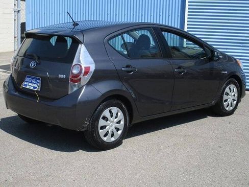 Used 2014 Toyota Prius C Two w/ Preferred Accessory Package FWD image 3