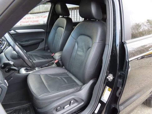 Used 2018 Audi Q3 2.0T Premium w/ Convenience Package image 18