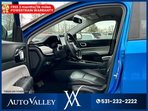 Used 2022 Jeep Compass Limited image 13