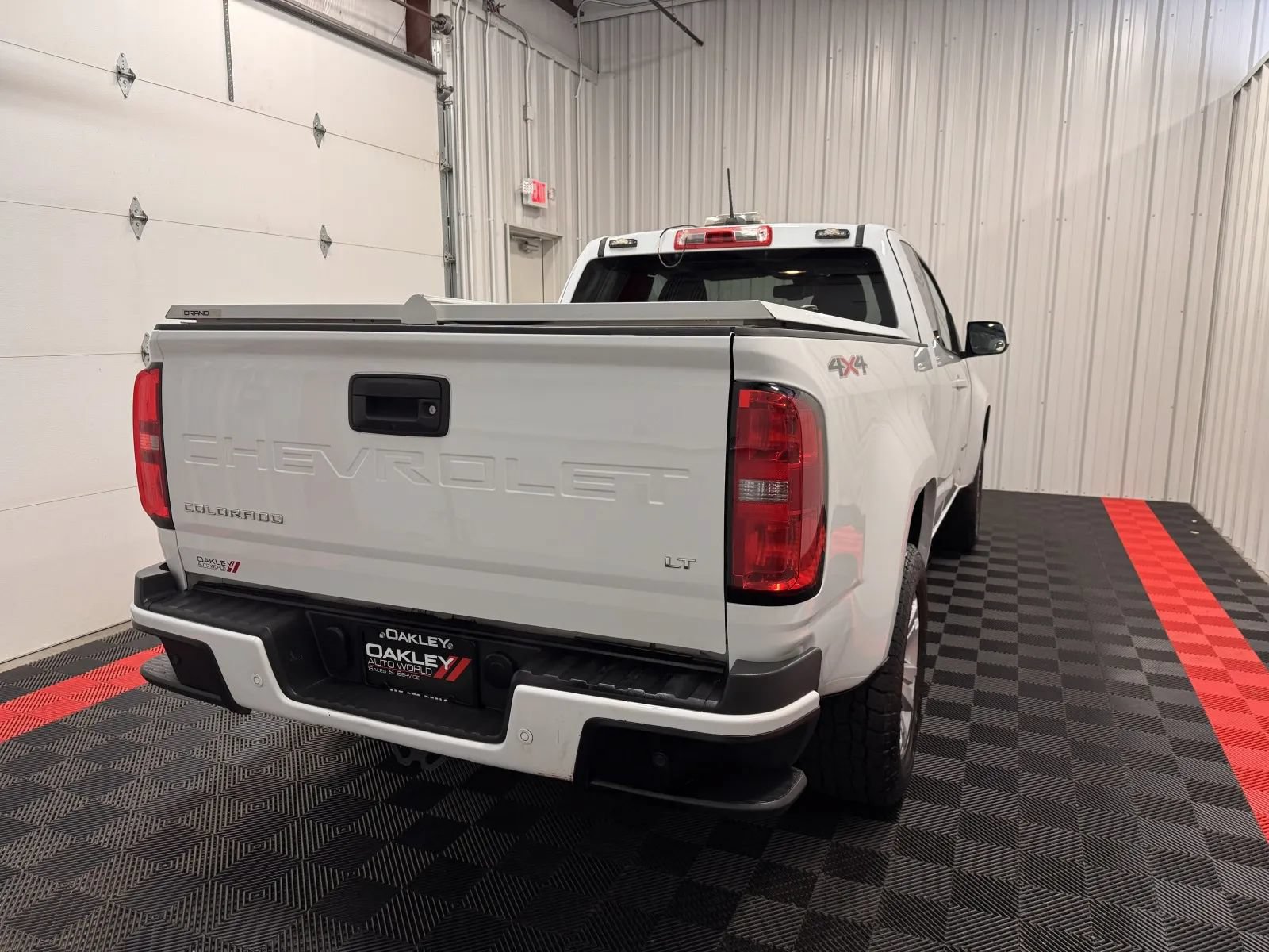 Used 2022 Chevrolet Colorado LT w/ Fleet Safety Package AWD/4WD image 17