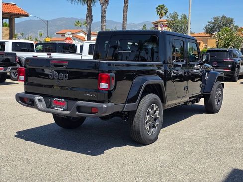 New 2026 Jeep Gladiator Sport image 4