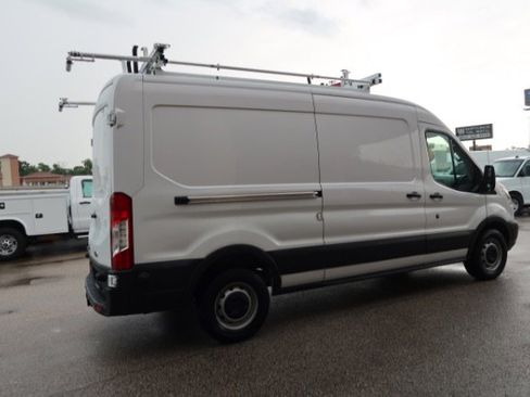 Used 2017 Ford Transit 350 148 Medium Roof RWD image 4