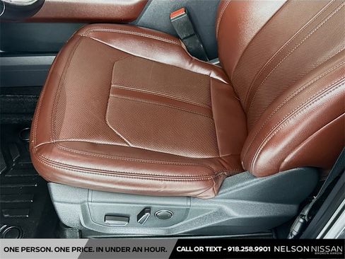 Used 2022 Ford Expedition Limited image 20