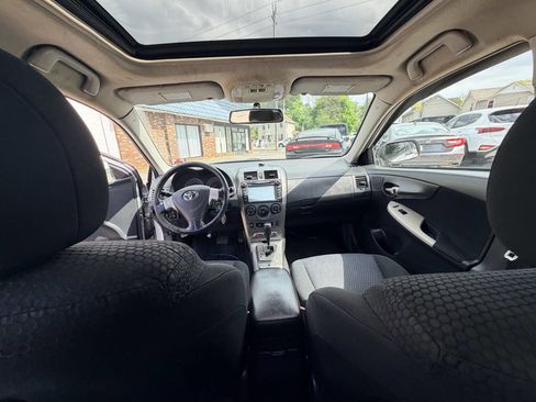 Used 2009 Toyota Corolla XRS image 39