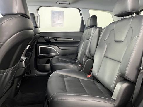Used 2022 Kia Telluride S AWD/4WD image 34