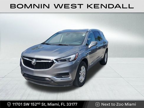 Used 2021 Buick Enclave Essence w/ Sound and Sites Package image 3