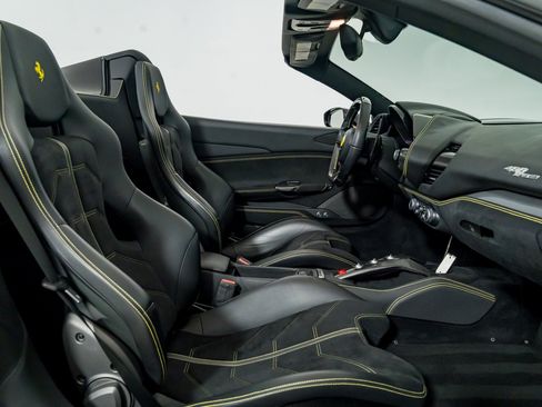 Certified 2017 Ferrari 488 Spider RWD image 35