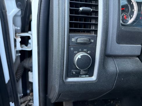 Used 2019 RAM 1500 Tradesman w/ Chrome Plus Package image 13