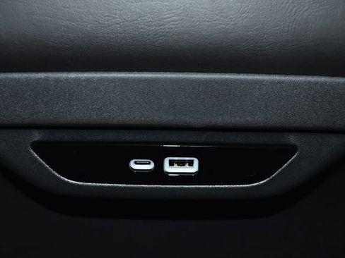 New 2026 Chrysler Pacifica Select w/ S Appearance Package image 30