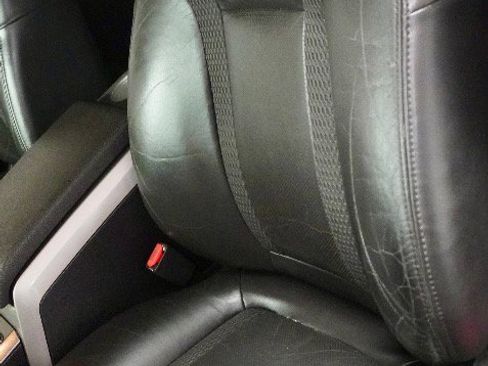 Used 2010 Ford F150 Raptor image 4