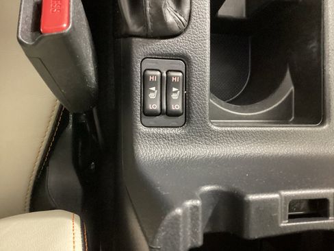 Used 2017 Subaru Crosstrek 2.0i Limited image 29