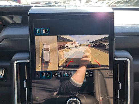 New 2026 GMC Yukon Denali w/ Denali Reserve Package image 32