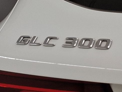 Used 2020 Mercedes-Benz GLC 300 image 22