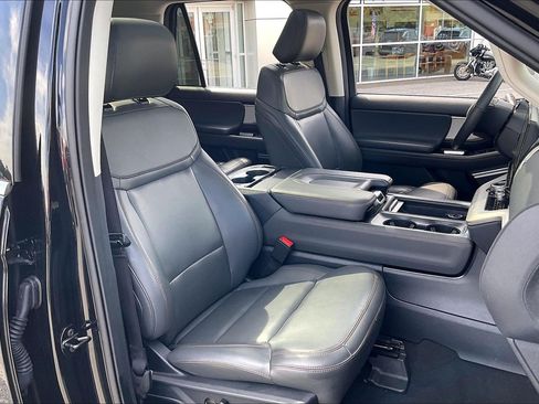 Certified 2025 Ford Expedition Max Active AWD/4WD image 7