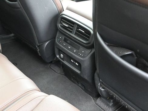 Used 2023 Honda Pilot Elite image 17