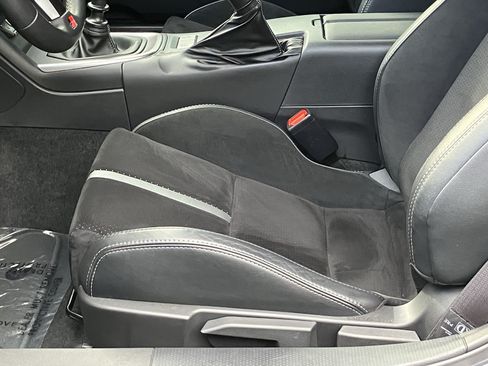 Used 2025 Toyota GR86 Premium w/ Performance Package RWD image 17