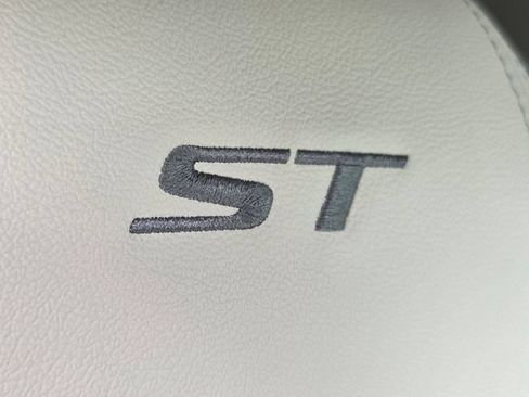 Used 2024 Buick Encore GX Sport Touring w/ Comfort Package FWD image 16