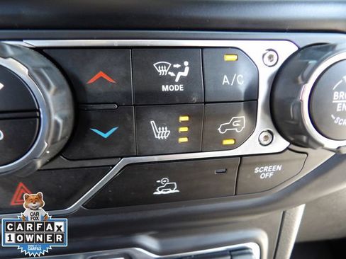Used 2022 Jeep Wrangler Unlimited Sahara AWD/4WD image 21