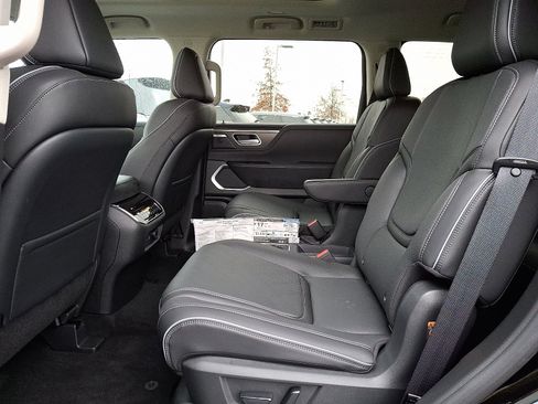 New 2026 INFINITI QX80 Luxe w/ Cargo Package image 5