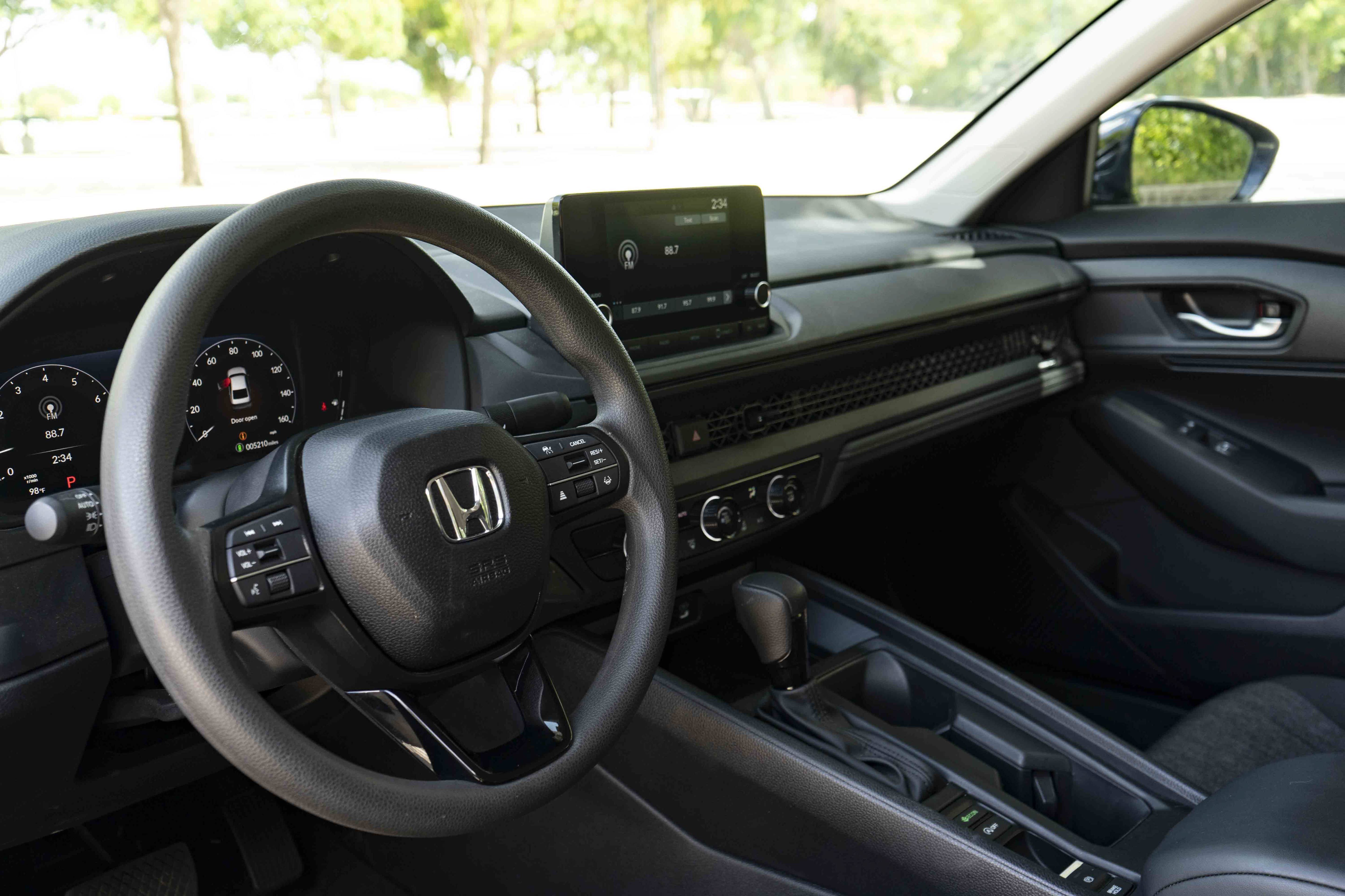 Certified 2025 Honda Accord LX image 16