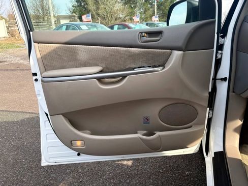 Used 2009 Toyota Sienna LE image 11