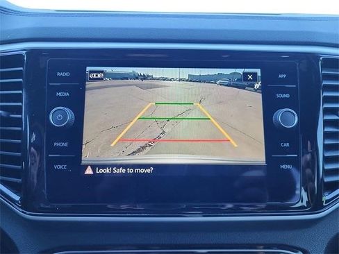 Used 2023 Volkswagen Atlas Cross Sport SE image 21