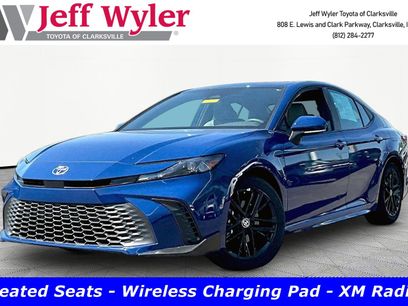 Used 2025 Toyota Camry SE w/ Convenience Package