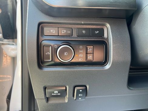 Used 2024 Ford F250 Lariat w/ Lariat Ultimate Package AWD/4WD image 18