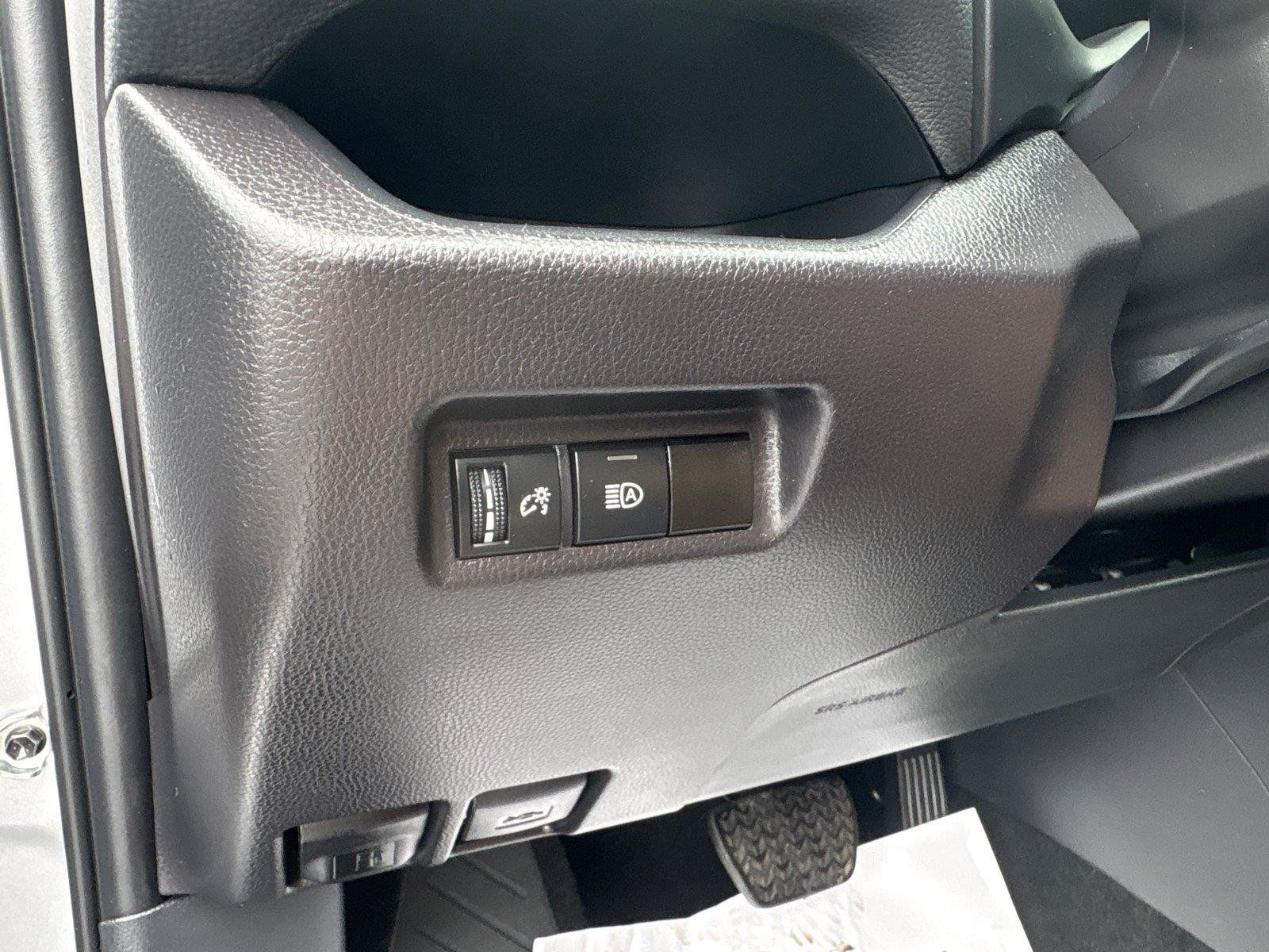 Used 2025 Toyota RAV4 LE FWD image 21