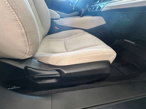 Used 2024 Honda Accord EX image 23