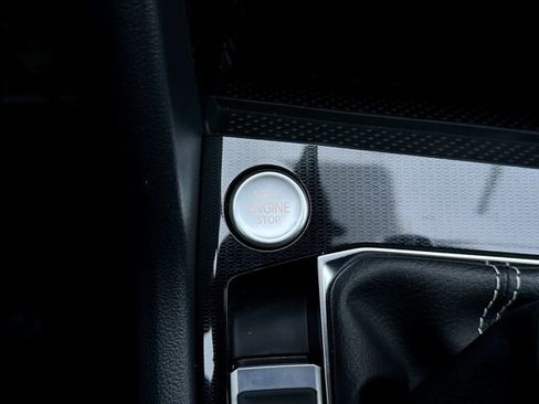 New 2026 Volkswagen Taos SE image 28