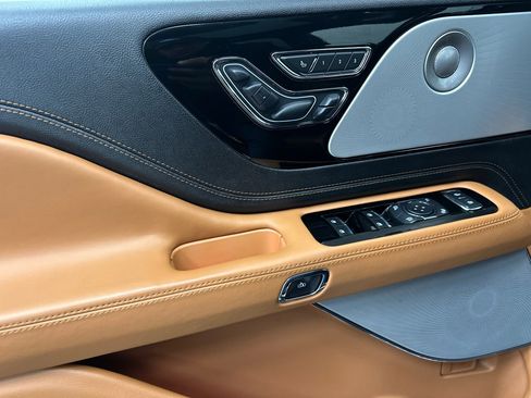 Certified 2023 Lincoln Aviator Black Label w/ Dynamic Handling Package image 37