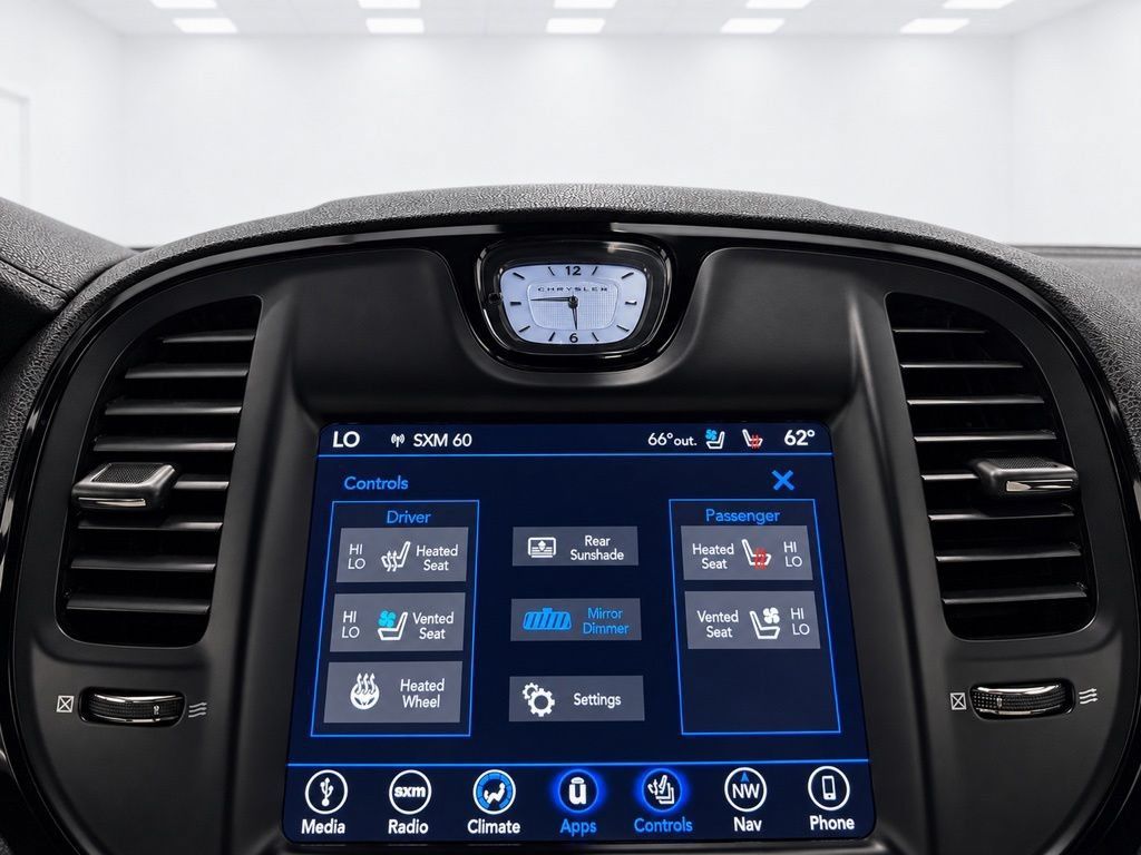 Used 2019 Chrysler 300 S w/ 300S Premium Group 2 AWD/4WD image 33