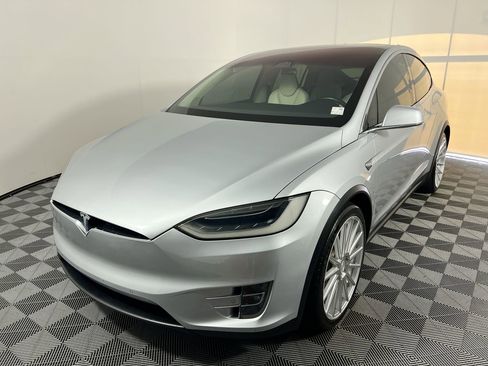 Used 2018 Tesla Model X P100D AWD/4WD image 7