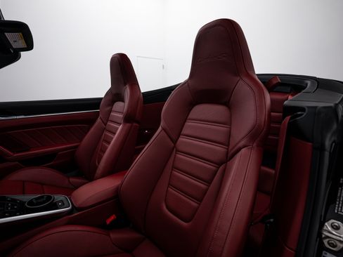 Certified 2024 Porsche 911 Turbo S image 22