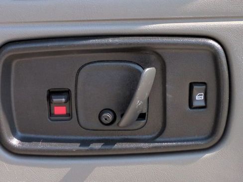 Used 2019 Chevrolet Express 3500 LT w/ LT Preferred Equipment Group RWD image 15