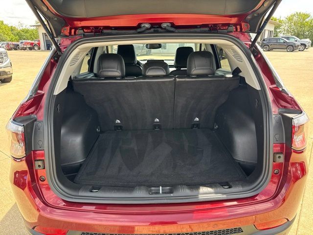 Used 2022 Jeep Compass Limited AWD/4WD image 22