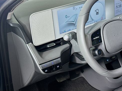 Used 2024 Hyundai Ioniq 5 SE image 17