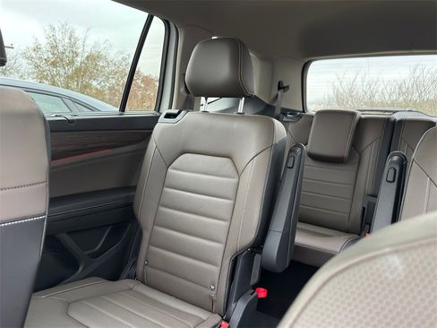 New 2025 Volkswagen Atlas SEL image 19