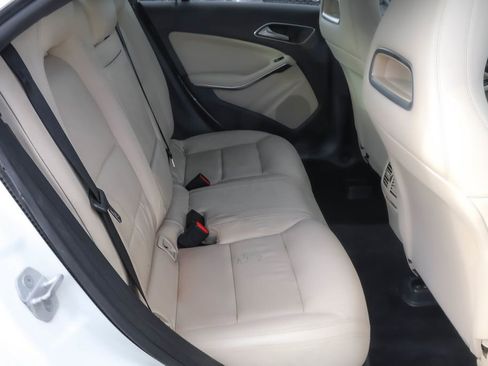 Used 2018 Mercedes-Benz CLA 250 4MATIC image 29