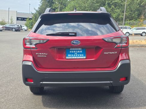 Certified 2025 Subaru Outback Premium AWD/4WD image 5