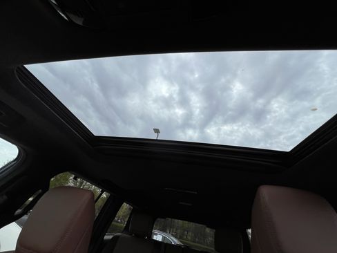 Used 2024 Lexus GX 550 w/ Cold Area Package image 28