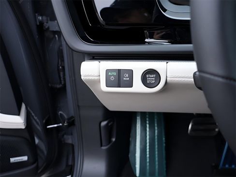 New 2026 Porsche Panamera image 33